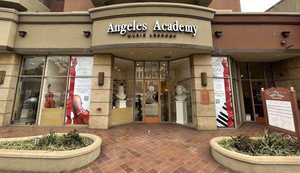 Front of the new location for Angeles Academy of Music Brentwood