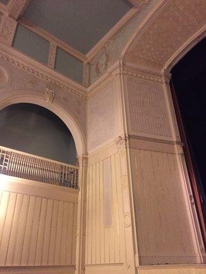 Decor and balcony