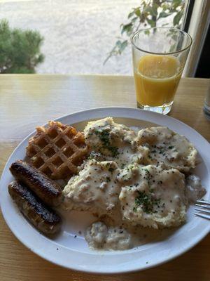 Biscuit and gravy, added link sausage with orange juice