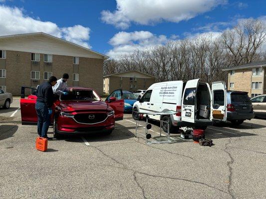 Auto Glass Mobile Service