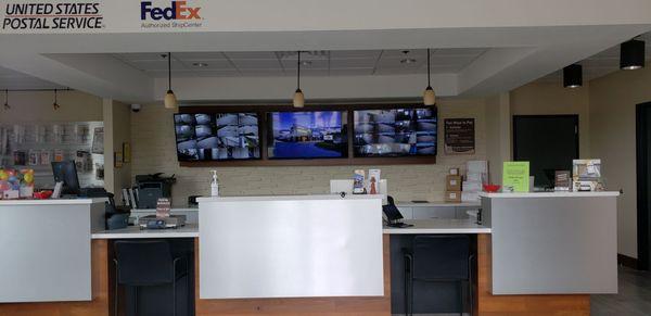 Interior is modern and nice.  No lineups