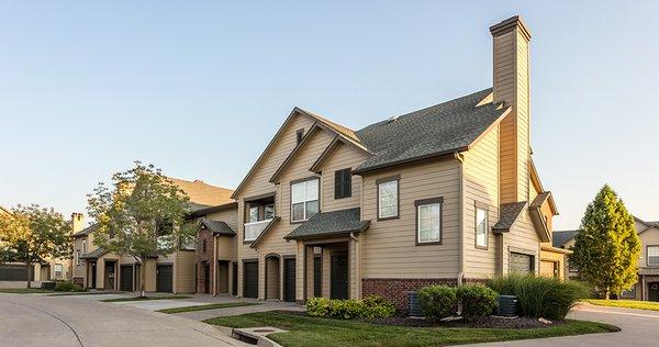 The Manor Homes of Arborwalk Apartments