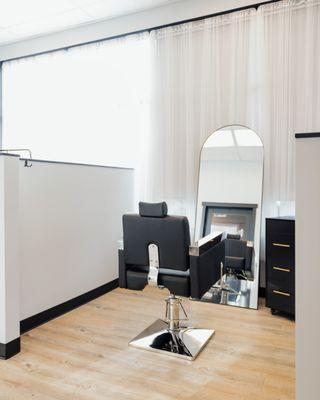 Cesar's Royal Lounge Barbershop