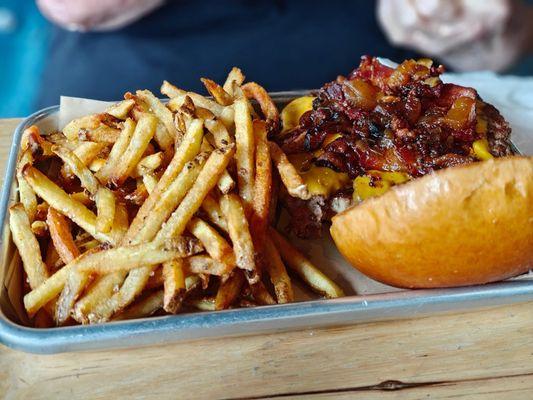 Hangover burger with fries