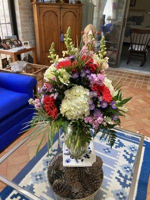 Karen's House of Flowers and Custom Creations