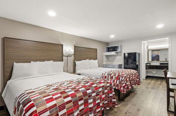 Kitchenettes with Stovetops