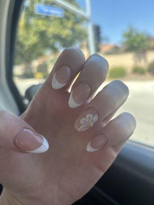 Sparkle Nails & Spa