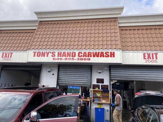 John’s Hand Carwash