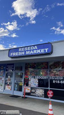 Reseda Fresh Market