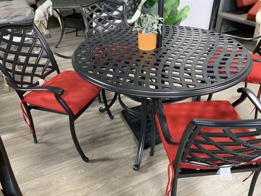 Purchased this set today - with beige seat cushions.