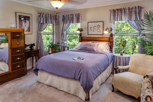 Woodrow House Bed & Breakfast