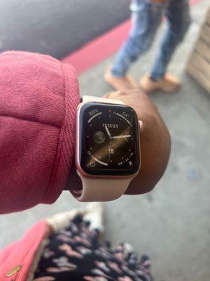 45 minutes past my scheduled appointment time and still no one here after stating they could be here " in 20 minutes "