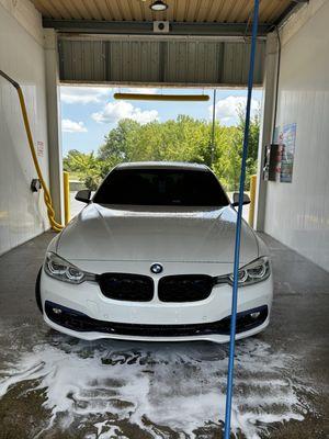 Front windshield tint