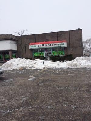 Small grocery store. Big restaurant flavor!