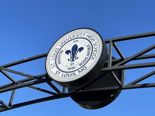 St. Louis University High School