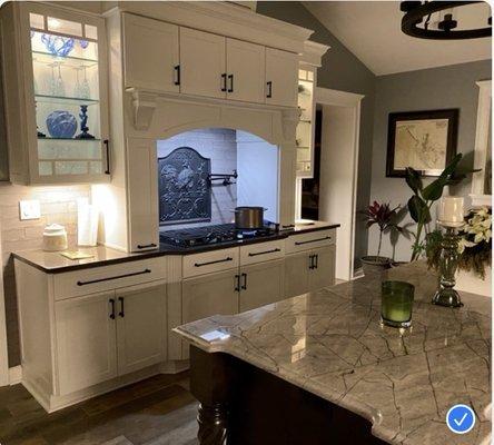 Cooktop,pot filler & cabinets