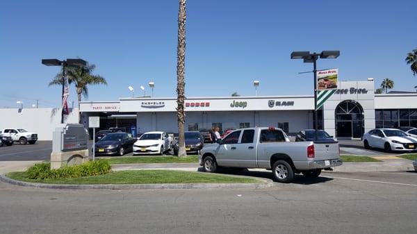 Moss Bros. Chrysler Dodge Jeep RAM Riverside