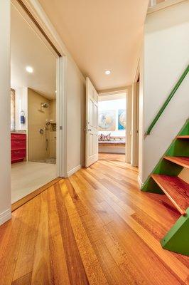 Universal Interiors LLC