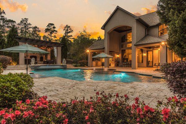 Luxury living in Benders Landing