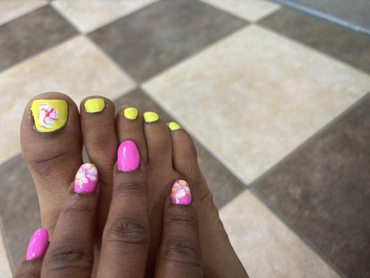 Gel pedicure   Fill in set