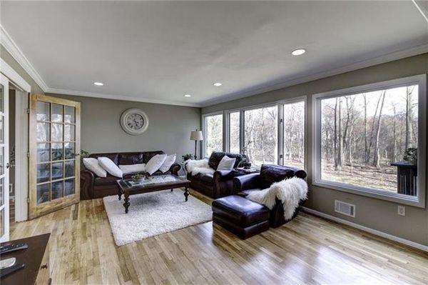 This is the original realtor picture can see the stain