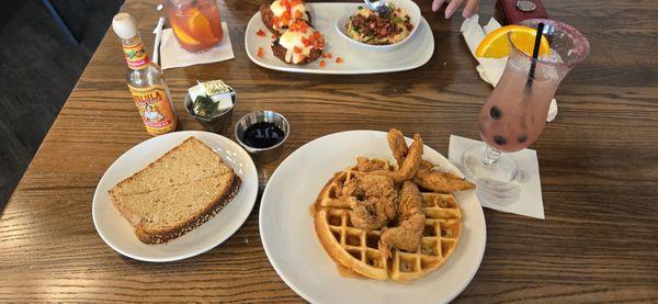 Another Broken Egg Cafe