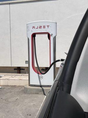 Tesla Supercharger - Burbank