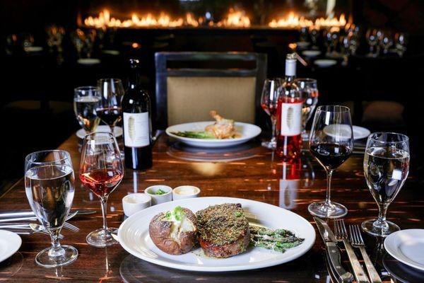 Lone Wolf Restaurant & Lounge