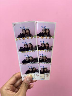 Life Four Cuts Sticker Photo Booth