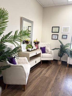 Maridel’s Le Clinique And Day Spa Salon II