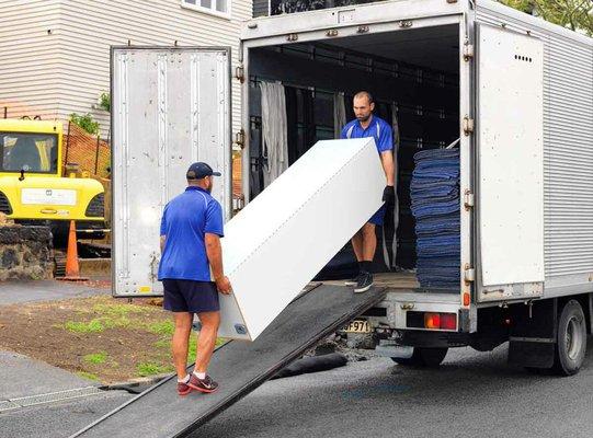 Green Island Movers