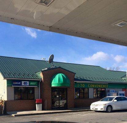 Mini Mart on BP. Bathrooms inside & the pizza place next door (Al's) just delivered fresh pizza at 11am. Clean and plenty of food!