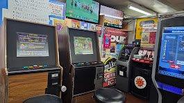 Gruner's Liquor & Food Market