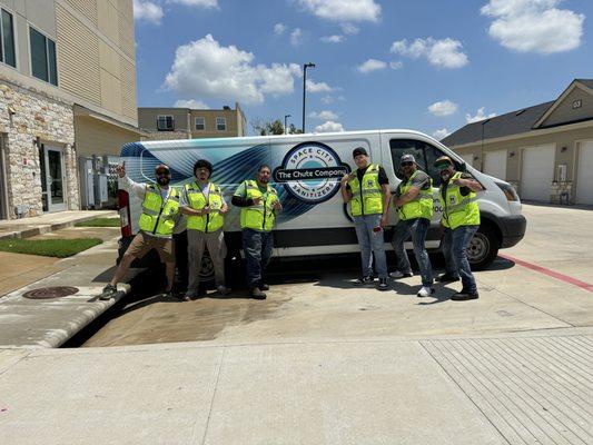 Teamwork after a dirty cleaning chute