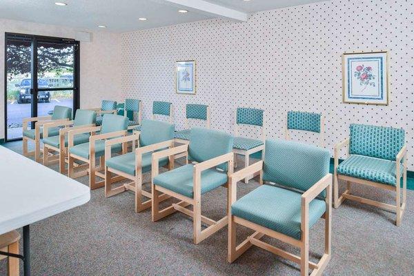 Americas Best Value Inn & Suites Bluffton