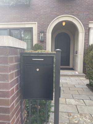 Mailbox install (handyman work)