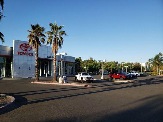 Hanlees Davis Toyota