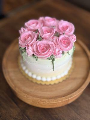 Javi made the most beautiful cake for my daughter's special birthday. Exactly what I was hoping for, thank you!!