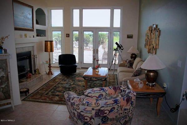 Call for the best real estate agent in Green Valley!