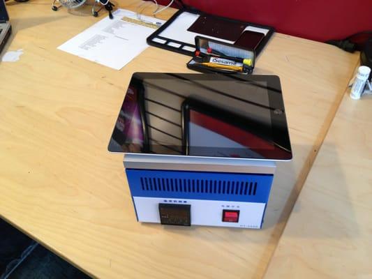 Santa Barbara Mobile Phone Repairs - new iPad repair tool