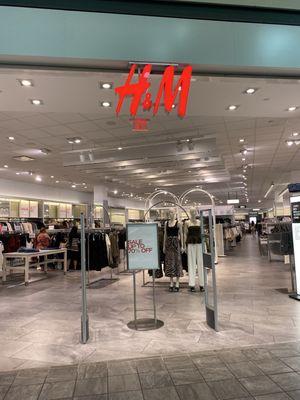 H & M