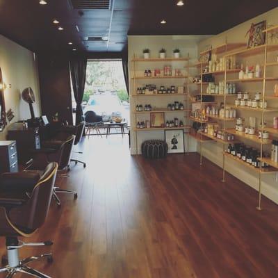 A boutique salon carrying Davines and Gm Reverie