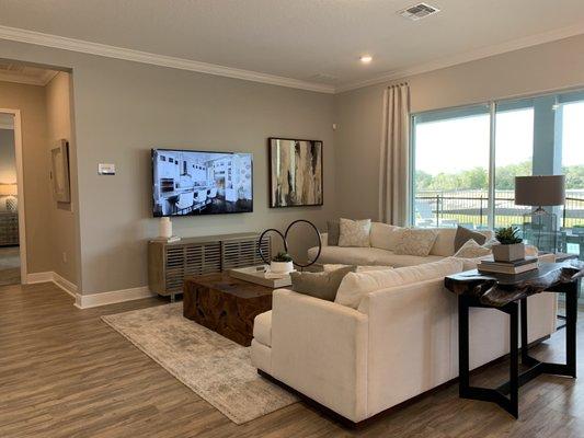 Ann Nguyen - Dumont Realty