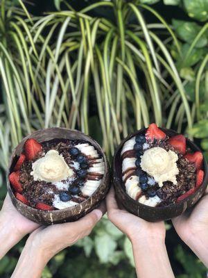 BYOB for the açaí bowls to help the environment! And plus, it looks aesthetic