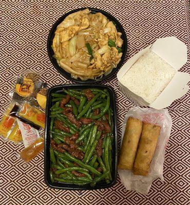 68. Chicken Chow Fun 103. Beef with String Beans 1. Vegetable Egg Roll