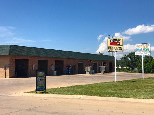 Splash & Dash Carwash