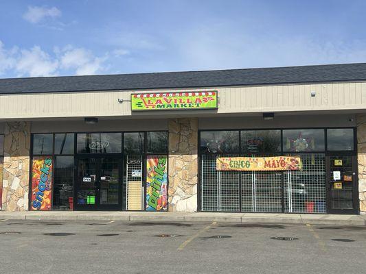 Beautiful New Store Front!