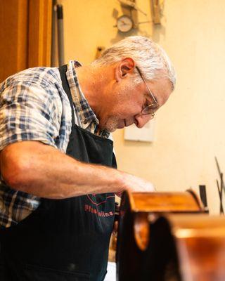 Call: 651-228-0783
Text: 651-373-1300
email: AndrewFeinViolins@outlook.com