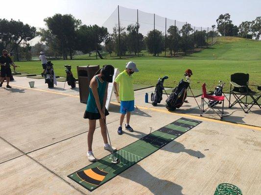 beginner golf lessons for all ages over 5 that means you too adults!