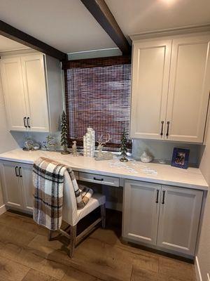 Tonaya's Custom Cabinets